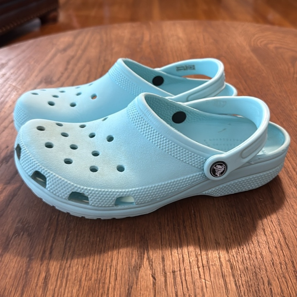 CROCS Blue Mules & Clogs with Roomy Toe Box women’s 9 - Picture 2 of 8